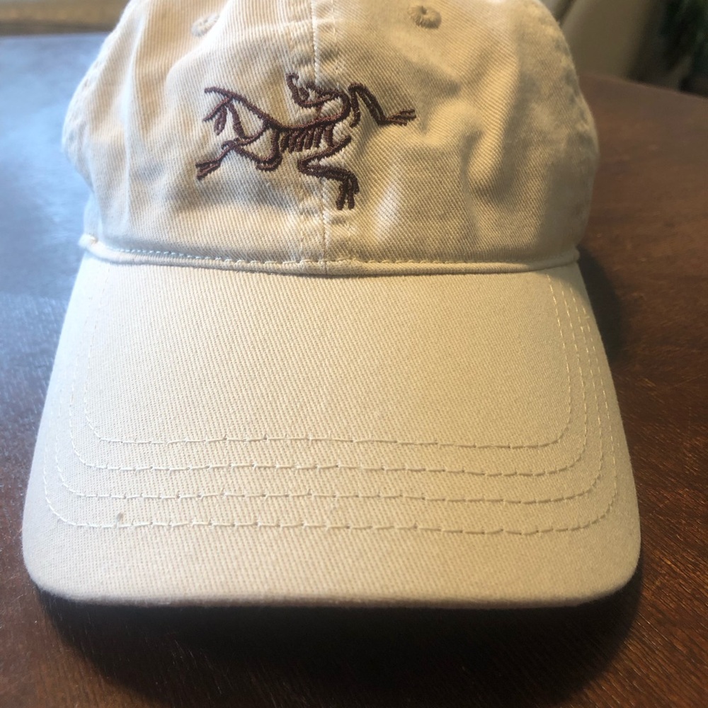 Arc'teryx Cream Cap with Brown Logo